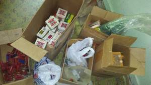 lot 29 image: Shotgun shell reloading supplies
