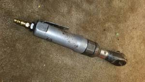 lot 109 image: MAC air ratchet. AR 105 air tool.