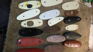 lot 124 image: Spacers, butt plate, and recoil pads.