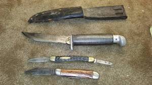 lot 436 image: Western Brand knife and 2 pocketknives.