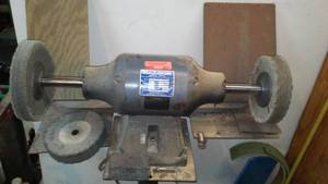 lot 281 image: Baldor Grinderpolisher machine on stand