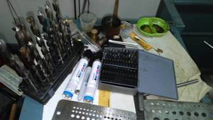 lot 412 image: Drill bits and more