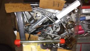 lot 415 image: Tap and die bits.