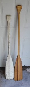 lot 487 image: Paddles (2) 4.5 and 4 ft.
