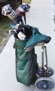 lot 492 image: Golf Clubs, Bag & cart.
