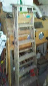 lot 496 image: 6 foot wood Ladder and 4 foot ladder.
