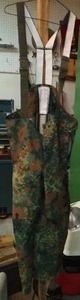 lot 525 image: Hunting pants with suspenders