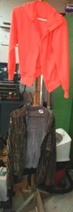 lot 533 image: 2 Zipper Sweatshirts