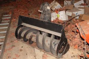 lot 605 image: Snow Blower Attachment