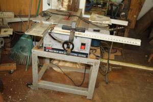lot 646 image: Ryobi BT-3000 Precision Benchtop 10 Cutting System Table Saw with Stand