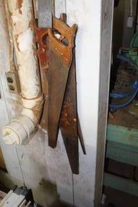 lot 649 image: Lot of (3) Hand Saws