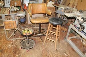 lot 652 image: Lot of (3) Stools