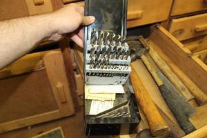 lot 688 image: Drill Bit Index  with Metal Case