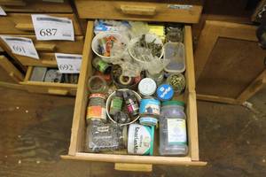 lot 695 image: Lot of Hardware (in 1 drawer)  - Nails, Screws