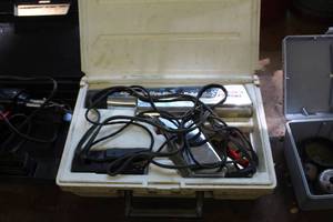 lot 736 image: Penske DC Inductive Timing Light  with Plastic Case