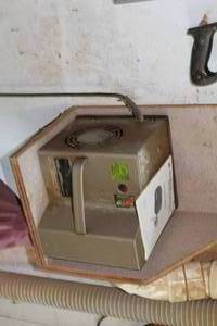 lot 745 image: Makita 410 Dust Collector Industrial Duty  with Instruction Manual