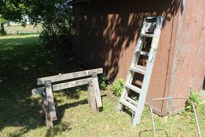 lot 750 image: Wood Sawhorses (x2), 6 Step Ladder