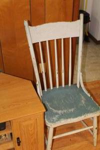 lot 757 image: Vintage Wood Dining Chair