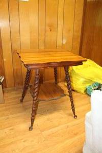 lot 792 image: Wood Side Table 1-shelf