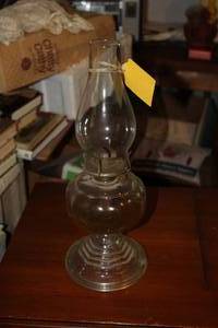 lot 771 image: Vintage Oil Table Lamp