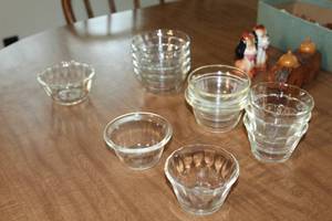 lot 793 image: Lot of (12) Glass Serving Bowls