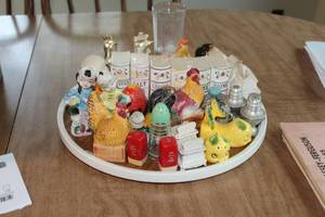 lot 794 image: Salt & Pepper Shakers