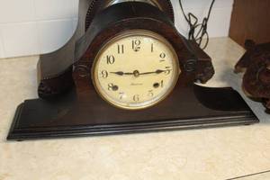 lot 799 image: Sessions Wood Mantle Clock