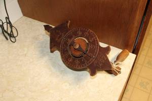 lot 801 image: Wall Clock