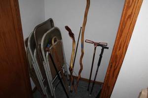 lot 826 image: Medical Canes, Walkers