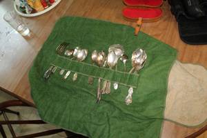 lot 818 image: Silver Serving Utensil Set  with Soft-Side Carry Bag