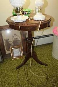 lot 848 image: Wood Pedestal End Table