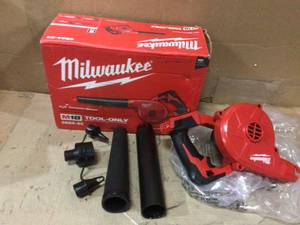 Milwaukee M18 18-Volt Lithium-Ion Cordless Compact Blower (Tool-Only) Customer Returns See Pictures