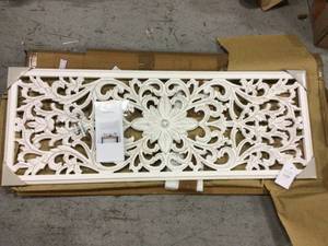 lot 79 image: Remo 18 in x 48 in White Medallion Wooden Wall Art Sculptures Customer Returns See Pictures