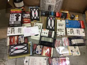 lot 40 image: LARGE MIX LOT OF FILTERS & MISC.