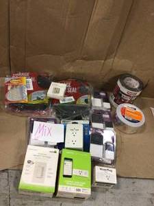 lot 42 image: MIX LOT OF WYZE PLUG & MISC ITEMS