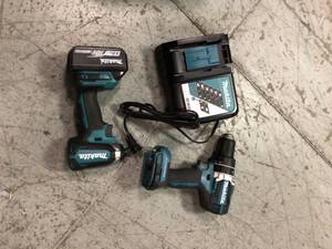 lot 103 image: 18-Volt LXT Lithium-Ion Brushless Cordless Hammer Drill and Impact Driver Combo Kit (2-Tool) w (1) Battery, Bag by Makita