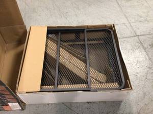 lot 104 image: Curt Basket Style Cargo Cargo Customer Returns See Pictures