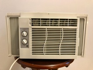 GE - 5,000 BTU Window Air Conditioner