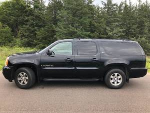 2007 GMC Yukon XL 1500 SLT - LOADED 4X4