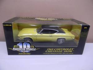 lot 43 image: 118 SCALE DIE-CAST - AMERICAN MUSCLE 10 YEARS 1969 CHEVROLET CHEVELLE SS396. NEW IN BOX. GREAT PIECE - SEE PICTURES.