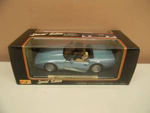 lot 59 image: 118 SCALE DIE-CAST - MAISTO SPECIAL EDITION 1996 CHEVROLET CORVETTE - NEW IN BOX - GREAT PIECE - SEE PICTURES
