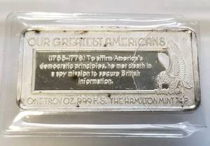 lot 29 image: 1 TROY OZ. .999 FINE SILVER ART BAR NATHAN HALE HAMILTON MINT