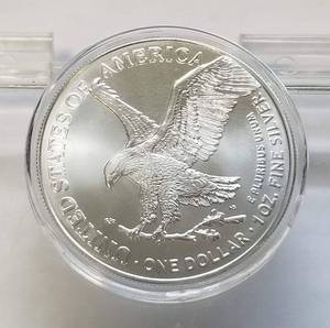 lot 38 image: 2021 TYPE 2 REVERSE AMERICAN SILVER EAGLE 1 TROY OZ. .999 FINE SILVER IN AIRTITE