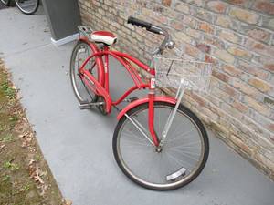 lot 21 image: Huffy Country Road Bicycle