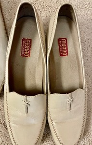 lot 28 image: Two Pairs of Womens Shoes