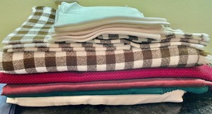 lot 74 image: Lots of Linens