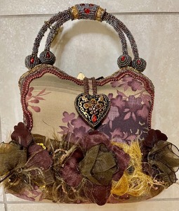 lot 35 image: Mary Frances Handbag