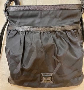 lot 40 image: Burberry Handbag