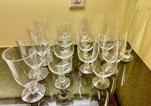 lot 67 image: 4 Lenox Glasses (Stemware) and More