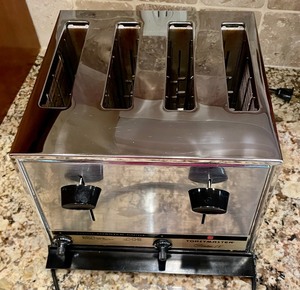 lot 93 image: Toastmaster IV Toaster